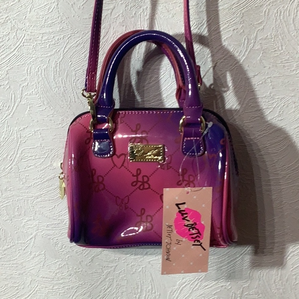 Betsey Johnson NEW - Mini barrel bag - ombre fuchsia - carry in hand or w/ strap